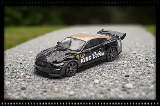 Ford SHELBY GT500 DRAGON SNAKE CONCEPT NOIR & OR 2020 (LHD) MINI GT 1:64