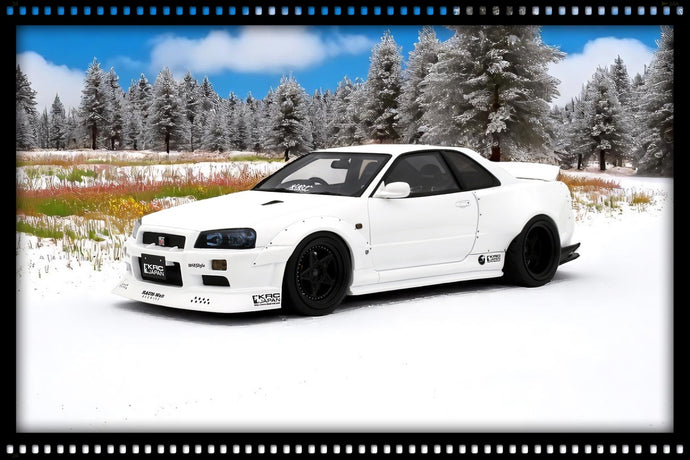 Nissan SKYLINE GT-R (BNR34) VAN KRC PARELWIT QX1 2019 OTTOmobile 1:18