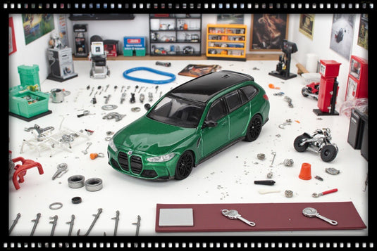 Bmw M3 TOURING (G81) COMPETITION ISLE OF MAN GROEN 2022 (LHD) MINI GT 1:64