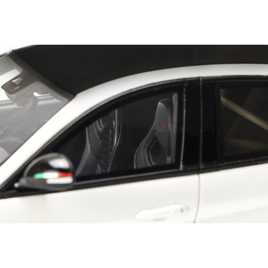 Alfa Romeo GIULLIA GTAm Trofeo BLANC 2020 OTTOmobile 1:18