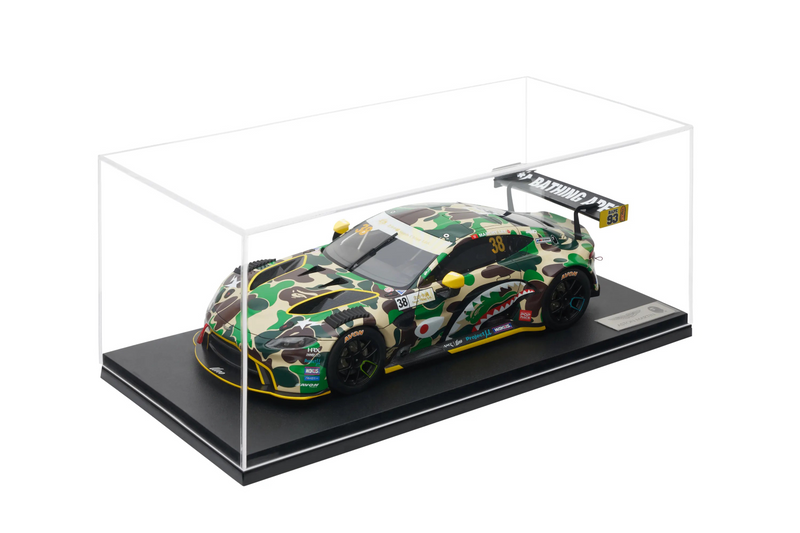 Load image into Gallery viewer, Aston Martin VANTAGE GT3 BAPE POP RACE 1:18
