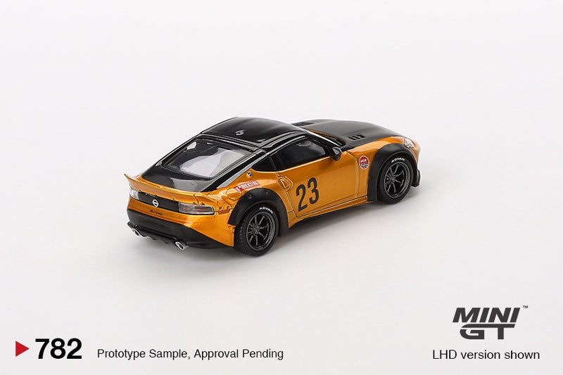 Chargez l&#39;image dans la visionneuse de la galerie, Nissan 400Z LB NATION WORKS GOLD 2024 (RHD) MINI GT 1:64
