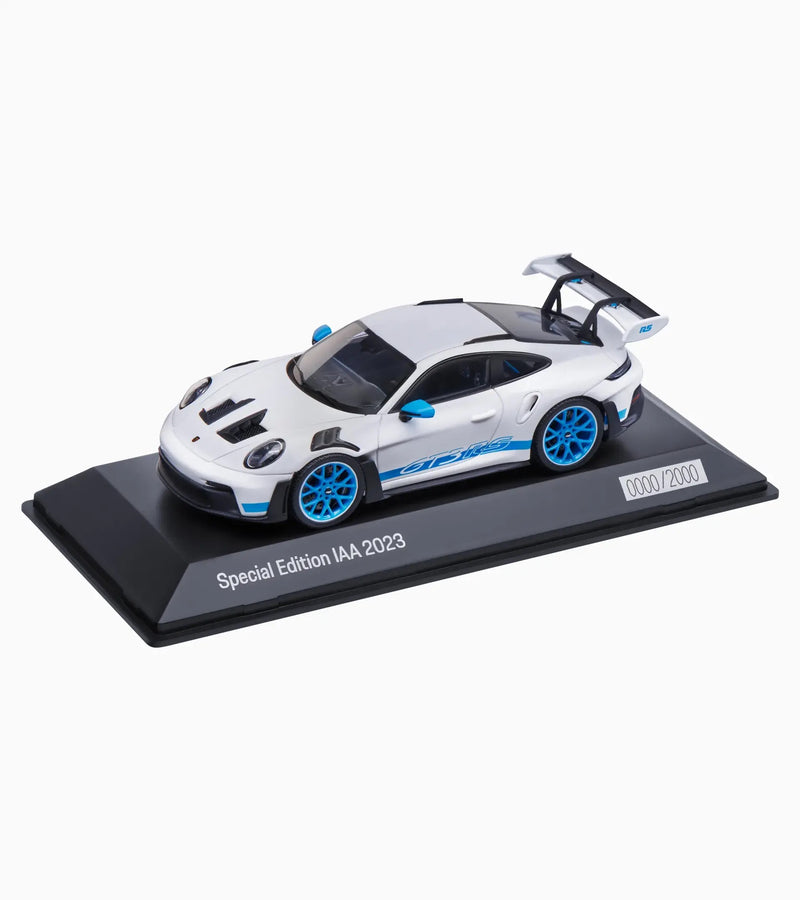 Laad de afbeelding in de Gallery-viewer, Porsche 911 GT3 RS (992) IAA SPECIAAL MODEL 2023 Wit/Blauw - LIMITED EDITION 1086/2000 stuks - PORSCHE DEALERMODEL 1:43
