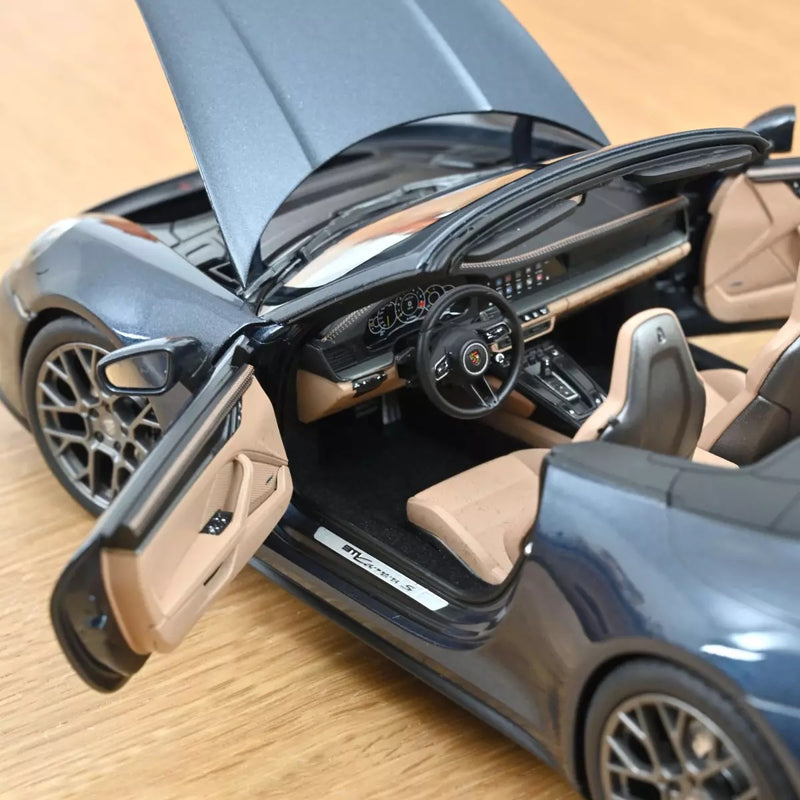 Chargez l'image dans la visionneuse de la galerie, PORSCHE 911 CARRERA CABRIOLET 2025 BLEU NOREV 1:18
