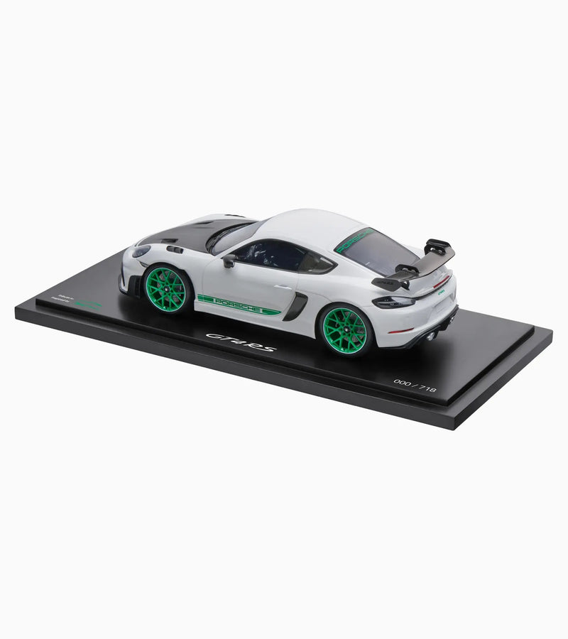 Load image into Gallery viewer, Porsche 718 Cayman GT4 RS Type 982 2021 (White/Green) with Case - LIMITED EDITION 488/718 pieces - PORSCHE DEALERMODEL 1:18
