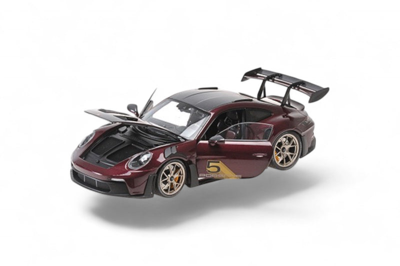 Chargez l'image dans la visionneuse de la galerie, Porsche 911 (992) GT3RS 2023 VIOLET W JANTES OR MINICHAMPS 1:18

