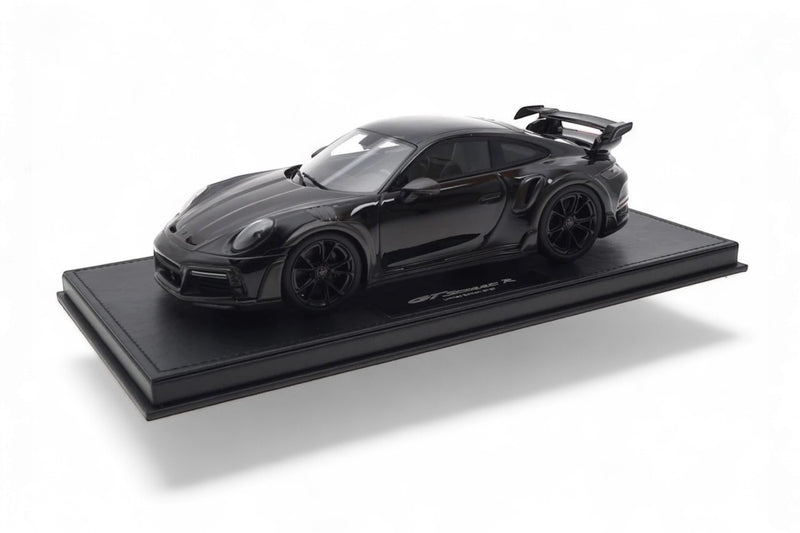 Laad de afbeelding in de Gallery-viewer, Porsche 911 (992) TECHART GTstreet R Zwart - Limited Edition 21 van 87 stuks - TECHART 1:18
