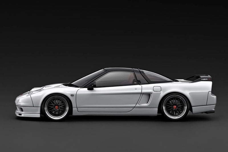 Load image into Gallery viewer, HONDA NSX-R (NA2) WHITE IGNITION MODEL 1:18
