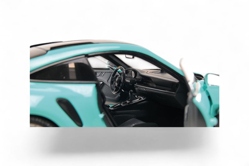 Chargez l'image dans la visionneuse de la galerie, Porsche 911 (992) GT3RS 2024 VERT AVEC ROUES GRIS FONCÉ MINICHAMPS 1:18
