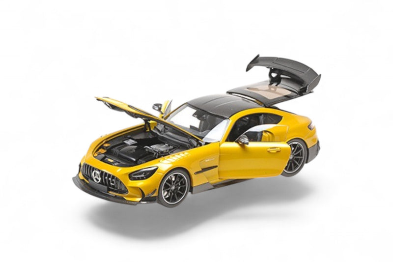 Laad de afbeelding in de Gallery-viewer, Mercedes-Benz AMG GT BLACK SERIES 2021 METAALGEEL (SOLARBEAM) MINICHAMPS 1:18
