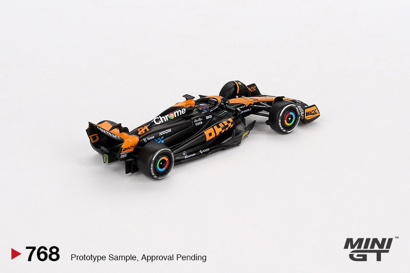 Chargez l&#39;image dans la visionneuse de la galerie, McLaren MCL60 #81 OSCAR PIASTRI GP DU JAPON 3ÈME PLACE 2023 (LHD) MINI GT 1:64
