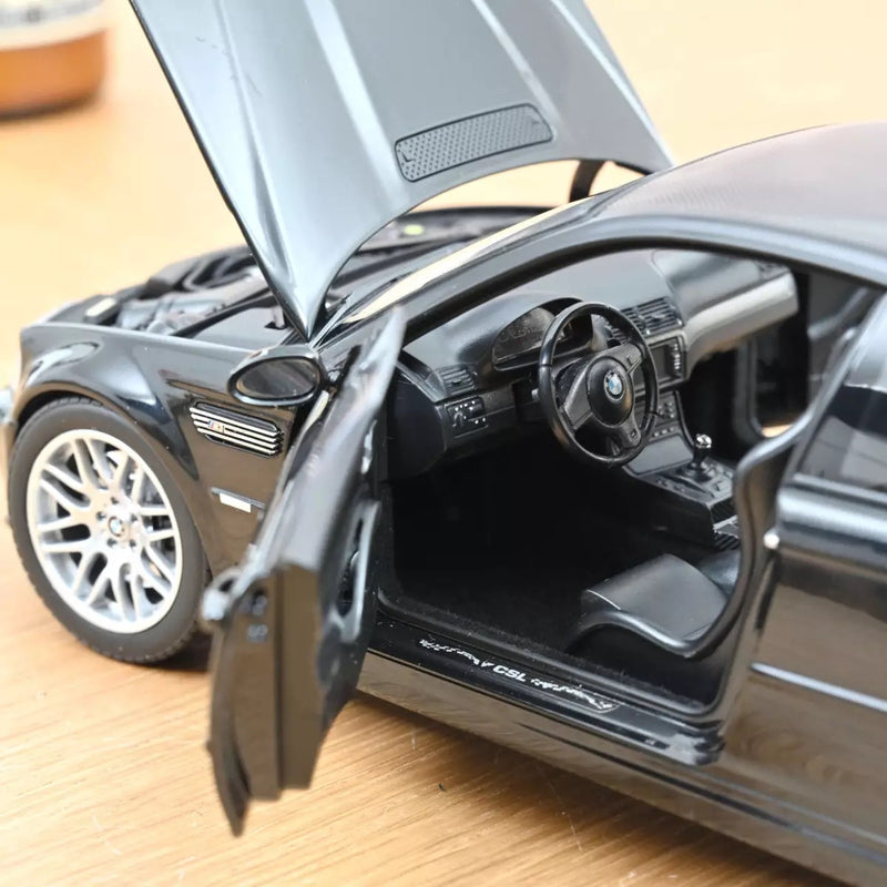 Chargez l&#39;image dans la visionneuse de la galerie, BMW M3 CSL 2003 Noir NOREV 1:18
