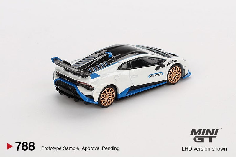 Chargez l&#39;image dans la visionneuse de la galerie, Lamborghini HURACAN STO 2023 Blanc/Bleu/Or (LHD) MINI GT 1:64
