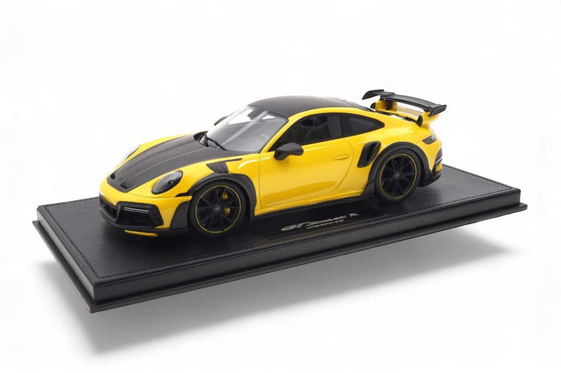 Laad de afbeelding in de Gallery-viewer, Porsche 911 (992) TECHART GTstreet R Geel - Limited Edition 59 van 87 stuks - TECHART 1:18
