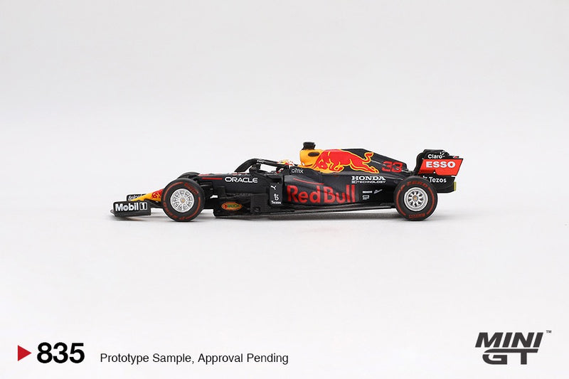 Chargez l&#39;image dans la visionneuse de la galerie, RedBull RACING RB16B #33 MAX VERSTAPPEN ABU DHABI GRAND PRIX GAGNANT 2021 MINI GT 1:64
