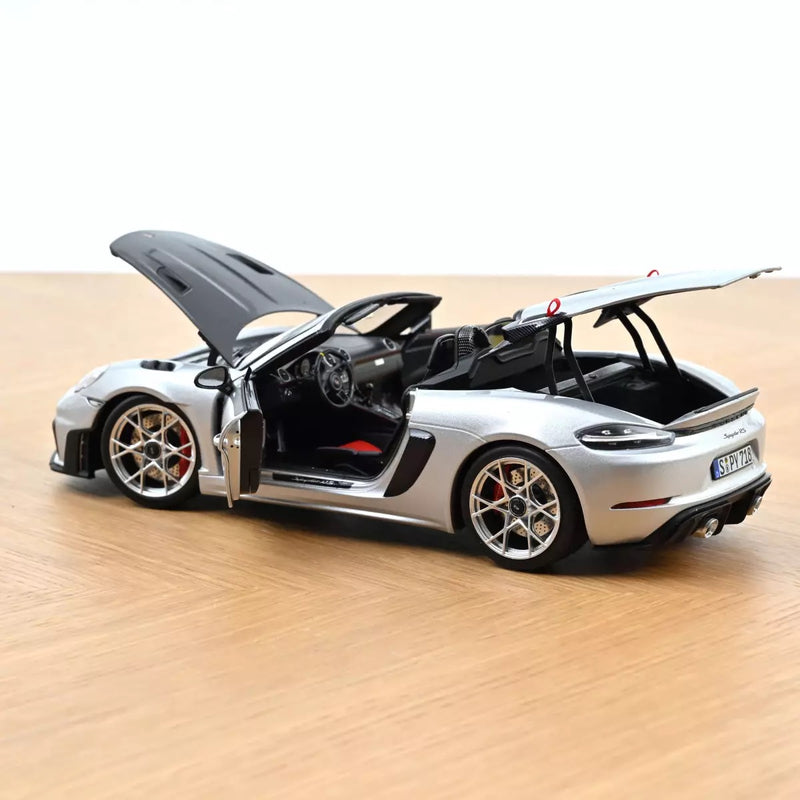 Load image into Gallery viewer, Porsche 718 Spyder RS with pack Weissach 2023 Silver NOREV 1:18
