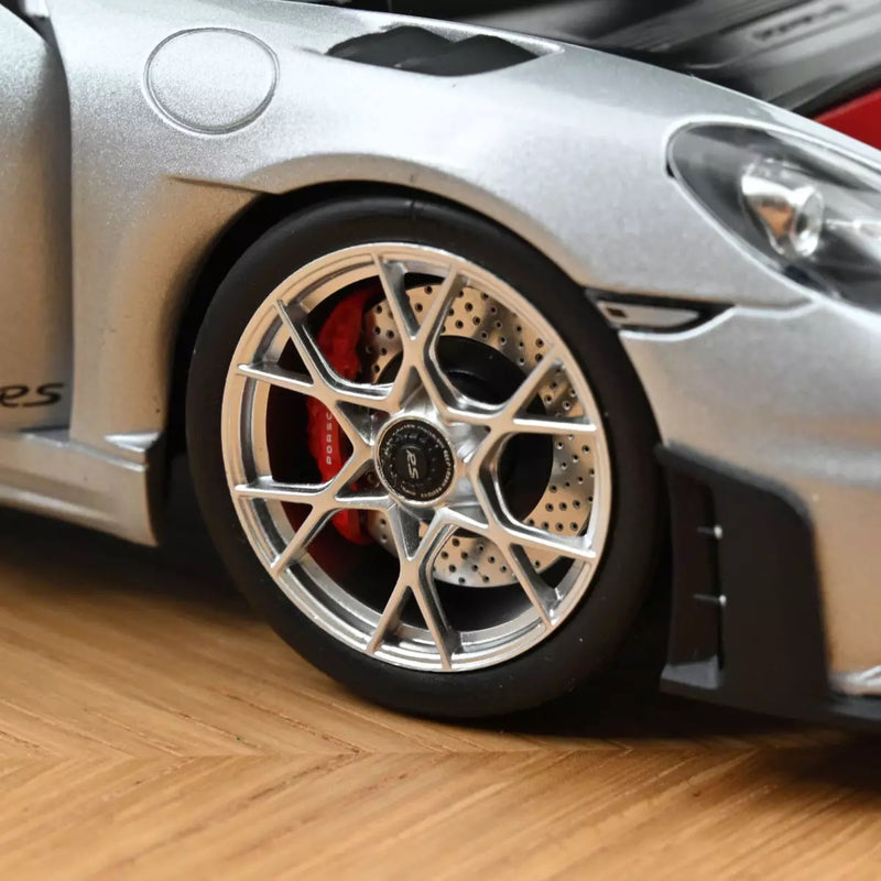 Load image into Gallery viewer, Porsche 718 Spyder RS with pack Weissach 2023 Silver NOREV 1:18
