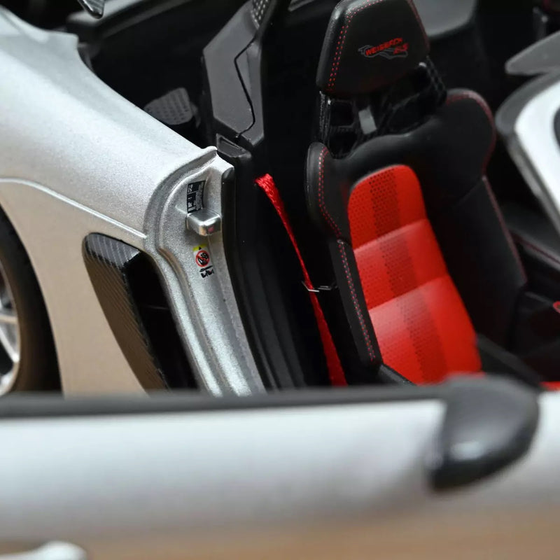 Load image into Gallery viewer, Porsche 718 Spyder RS with pack Weissach 2023 Silver NOREV 1:18
