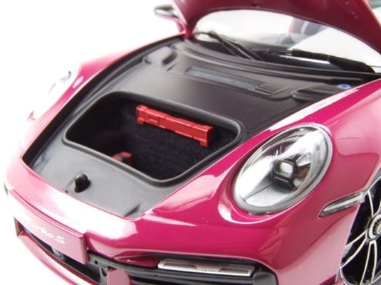 Porsche 911 (992) Turbo S coupé Sport Design 2021 Rouge MINICHAMPS 1:18