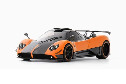 Pagani ZONDA Cinque Coupe ORANJE Arancio St. Tropez (BEPERKTE EDITIE 1007/1008 stuks) ALMOST REAL 1:18