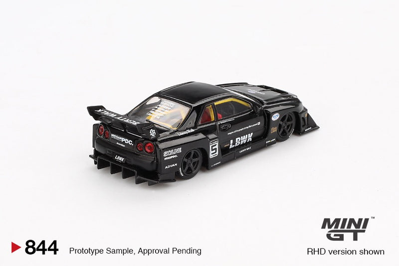 Laad de afbeelding in de Gallery-viewer, Nissan LB-ER34 SUPER SILHOUETTE SKYLINE ZWART 2024 (RHD) MINI GT 1:64
