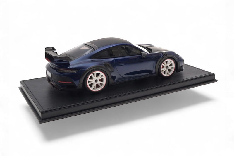 Laad de afbeelding in de Gallery-viewer, Porsche 911 (992) TECHART GTstreet R Blauw/Wit/Rood - Limited Edition 3 van 20 stuks - TECHART 1:18
