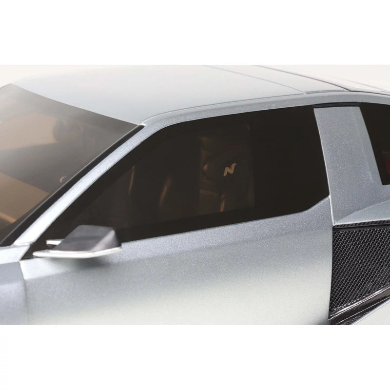 Laad de afbeelding in de Gallery-viewer, Hyundai N VISION 74 MAT ALUMINIUM 2022 OTTOmobile 1:18
