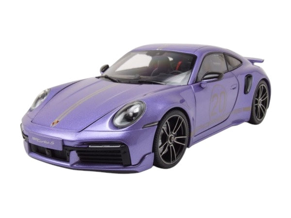 Chargez l'image dans la visionneuse de la galerie, Porsche 911 (992) Turbo S coupé Sport Design 2021 Violet MINICHAMPS 1:18
