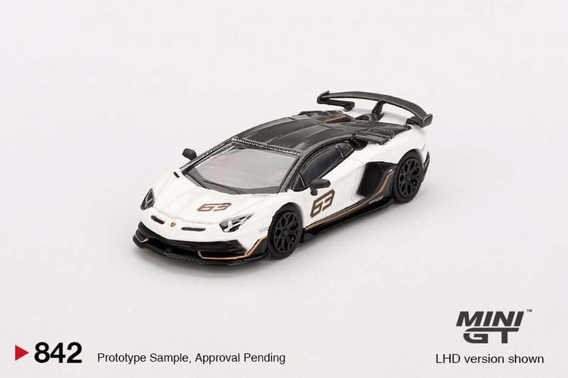 Chargez l&#39;image dans la visionneuse de la galerie, Lamborghini AVENTADOR SVJ 63 BLANC 2022 (LHD) MINI GT 1:64
