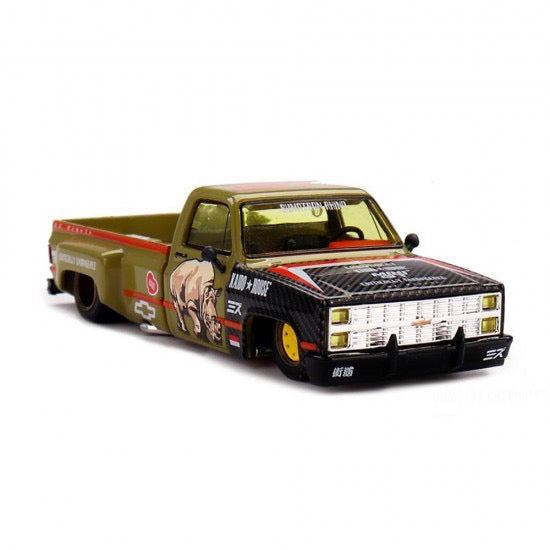 Load image into Gallery viewer, CHEVROLET SILVERADO SUMATRAN RHINO 1980 MINI GT 1:64
