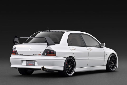 MITSUBISHI LANCER EVOLUTION VIII MR (CT9A) WHITE IGNITION MODEL 1:18