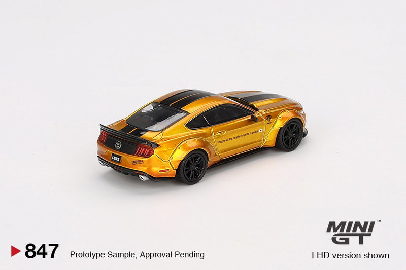 Chargez l&#39;image dans la visionneuse de la galerie, Ford MUSTANG LB-WORKS LB GOLD 2017 (LHD) MINI GT 1:64
