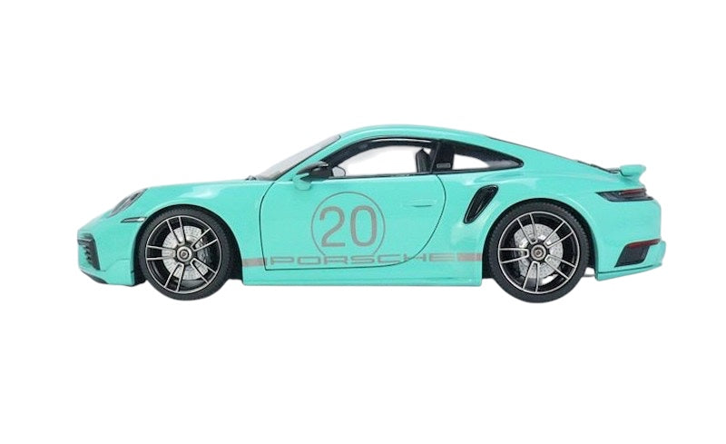 Load image into Gallery viewer, Porsche 911 (992) Turbo S coupe Sport Design 2021 Green MINICHAMPS 1:18
