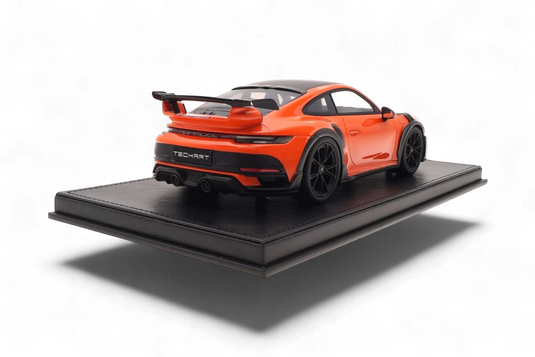 Porsche 911 (992) TECHART GTstreet R Oranje - Limited Edition 9 van 20 stuks - TECHART 1:18