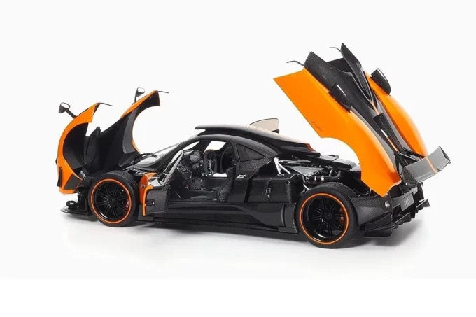 Laad de afbeelding in de Gallery-viewer, Pagani ZONDA Cinque Coupe ORANJE Arancio St. Tropez (BEPERKTE EDITIE 1007/1008 stuks) ALMOST REAL 1:18
