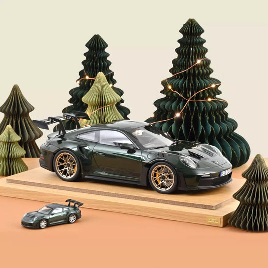 PORSCHE 911 GT3 RS 2022 GREEN/BLACK/GOLD NOREV 1:12
