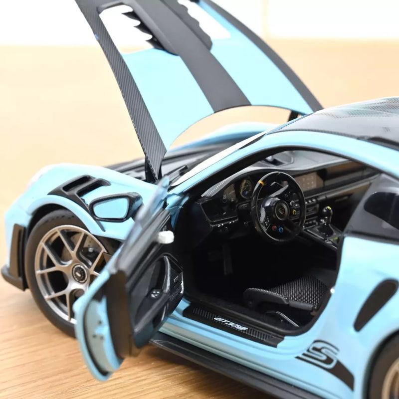Chargez l&#39;image dans la visionneuse de la galerie, Porsche 911 GT3 RS avec Pack Weissach 2022 Bleu NOREV 1:18
