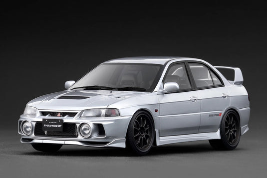 MITSUBISHI LANCER EVOLUTION IV (CN9A) ARGENTÉ IGNITION MODEL 1:18
