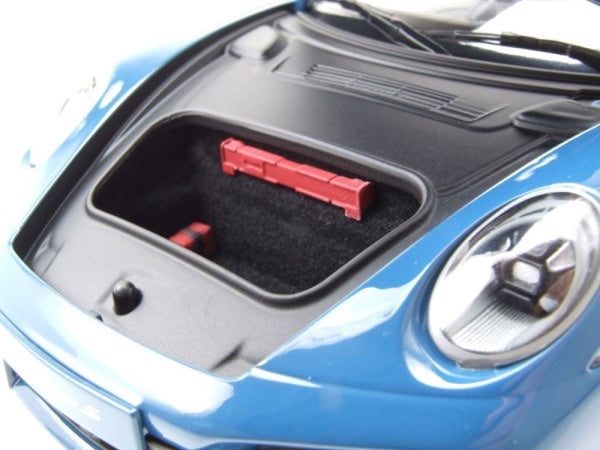 Load image into Gallery viewer, Porsche 911 (992) Turbo S coupe Sport Design 2021 Blue MINICHAMPS 1:18
