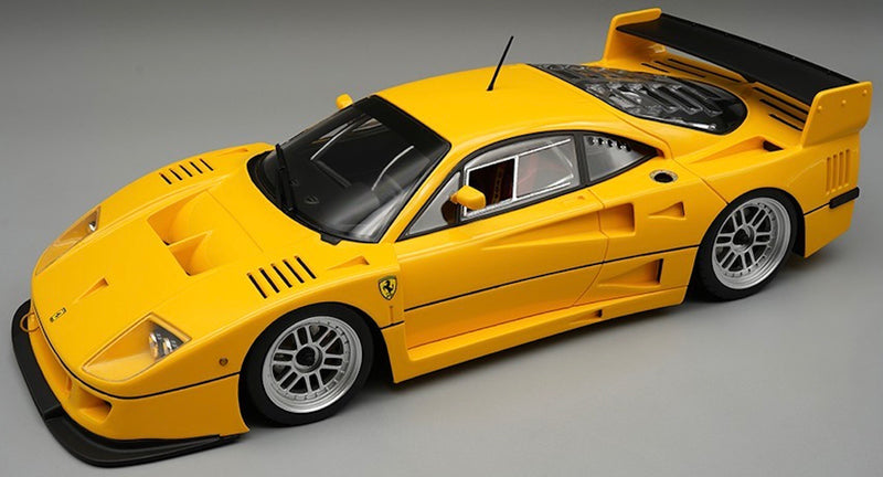 Chargez l&#39;image dans la visionneuse de la galerie, Ferrari F40 LM 1996 Press Version Jaune avec jantes argentées BBS (ÉDITION LIMITÉE Nr.31/95 Avec base en cuir / Sans Case) TECNOMODEL 1:18
