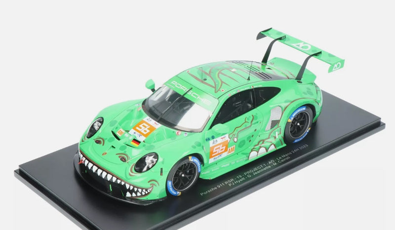 Laad de afbeelding in de Gallery-viewer, Porsche 911 RSR - 19 No.56 PROJECT 1 - AO Le Mans 24H 2023 PJ Hyett - G. Jeannette - M. Cairoli met case &amp; base SPARK 1:18
