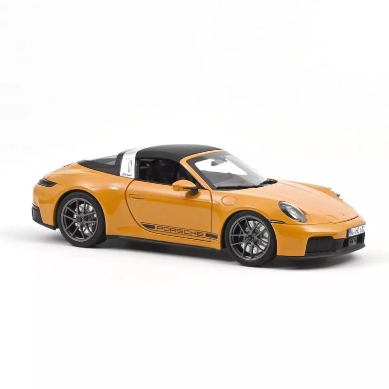 Chargez l'image dans la visionneuse de la galerie, PORSCHE 911 TARGA 4 GTS 2025 JAUNE NOREV 1:18
