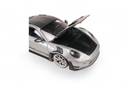 Porsche 911 (992) GT3RS 2023 SILVER MINICHAMPS 1:18