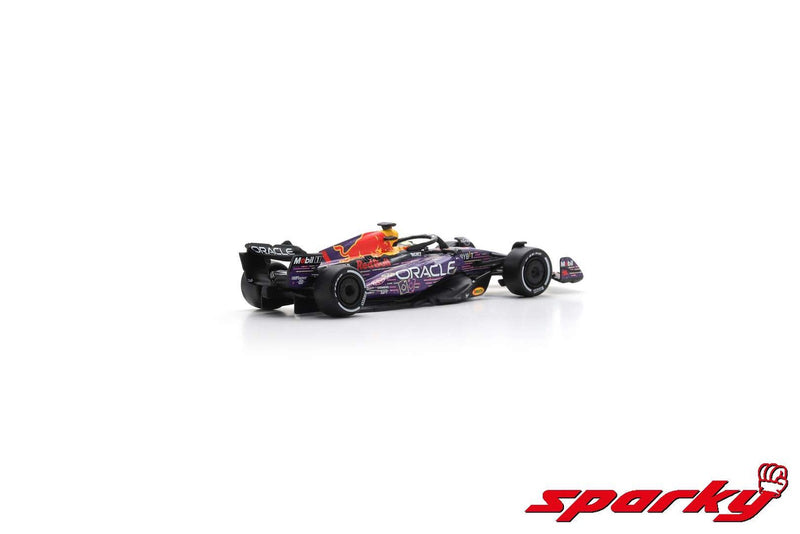 Chargez l&#39;image dans la visionneuse de la galerie, Oracle RED BULL RACING RB19 N°1 ORACLE RED BULL RACING VAINQUEUR GP DE LAS VEGAS 2023 MAX VERSTAPPEN SPARK 1:64
