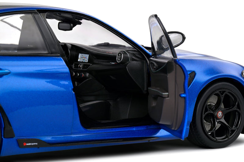 Laad de afbeelding in de Gallery-viewer, Alfa Romeo GIULIA GTA BLAUW GEANODISEERD BLAUW 2022 SOLIDO 1:18
