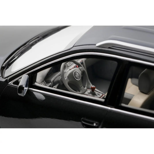Audi A6 C6 ALLROAD BRILLANT BLACK 2000 OTTOmobile 1:18