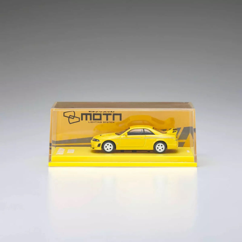 Chargez l&#39;image dans la visionneuse de la galerie, Nissan Skyline GT-R NISMO 400R R33 Jaune AVEC SYSTÈME LED 2003 + SYSTÈME DE BASE LED NOIR KYOSHO 1:64
