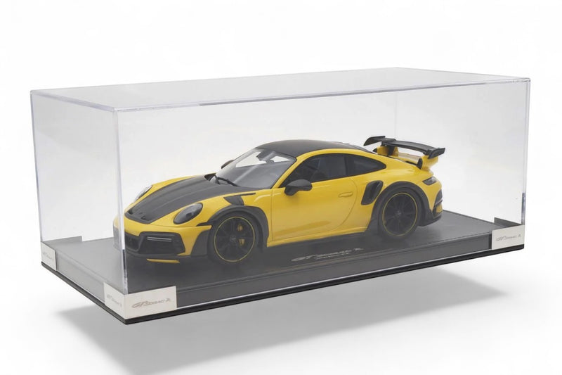 Laad de afbeelding in de Gallery-viewer, Porsche 911 (992) TECHART GTstreet R Geel - Limited Edition 59 van 87 stuks - TECHART 1:18
