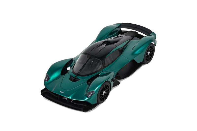 Load image into Gallery viewer, Aston Martin VALKYRIE 2021 GREEN GT SPIRIT 1:18
