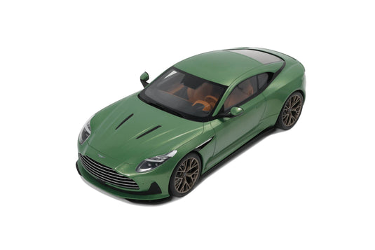 Aston MARTIN DB12 VANTAGE GROEN 2023 GT SPIRIT 1:18